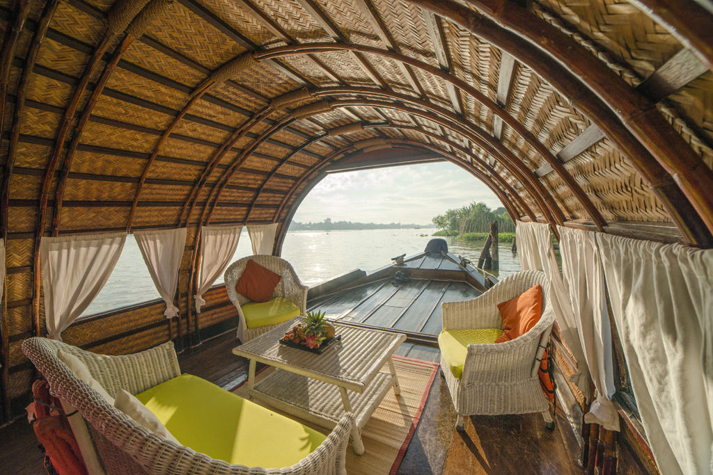 Short Mekong River Cruise with small boat